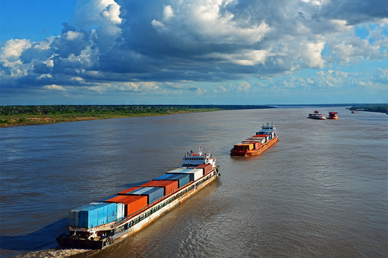 Seca dos rios pode deixar transporte de contêiner para Manaus 147% mais caro