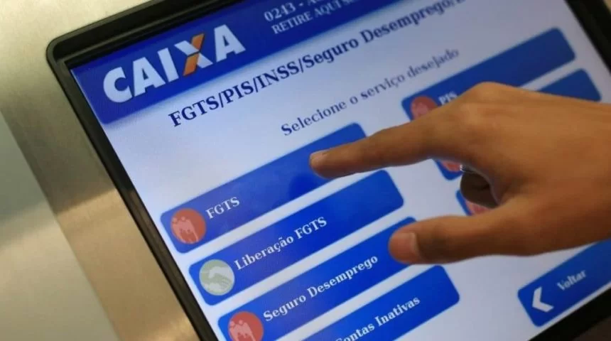 Moradores de Careiro e Tapauá, cidades atingidas por inundações, podem solicitar saque do FGTS