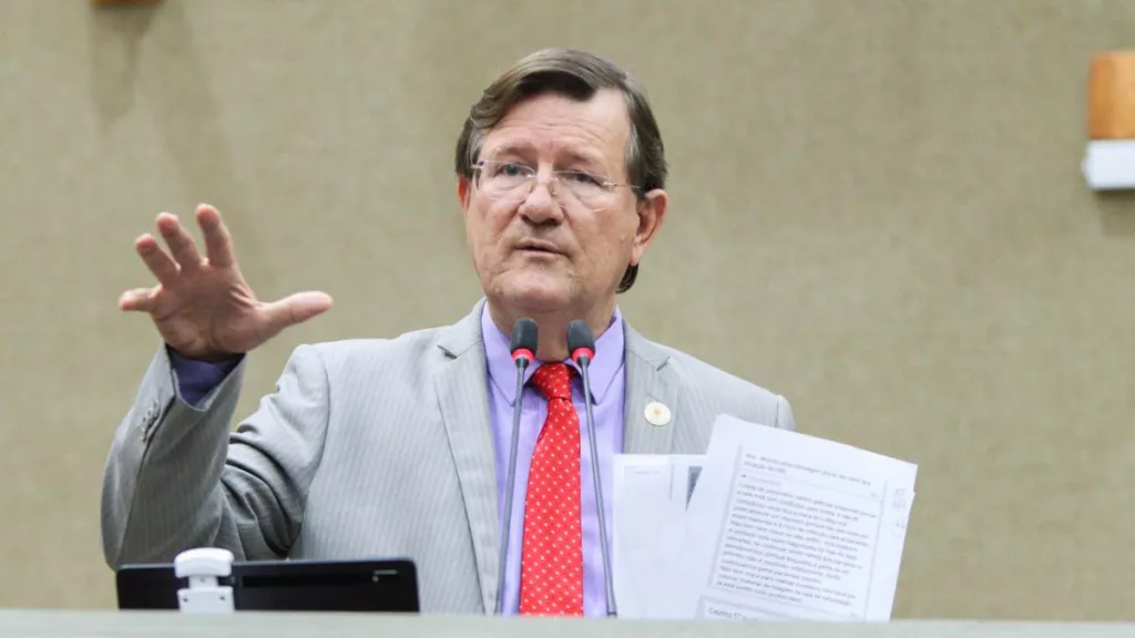 Vereador Zé Ricardo pede apuração sobre decreto de emergência por causa das chuvas em Manaus
