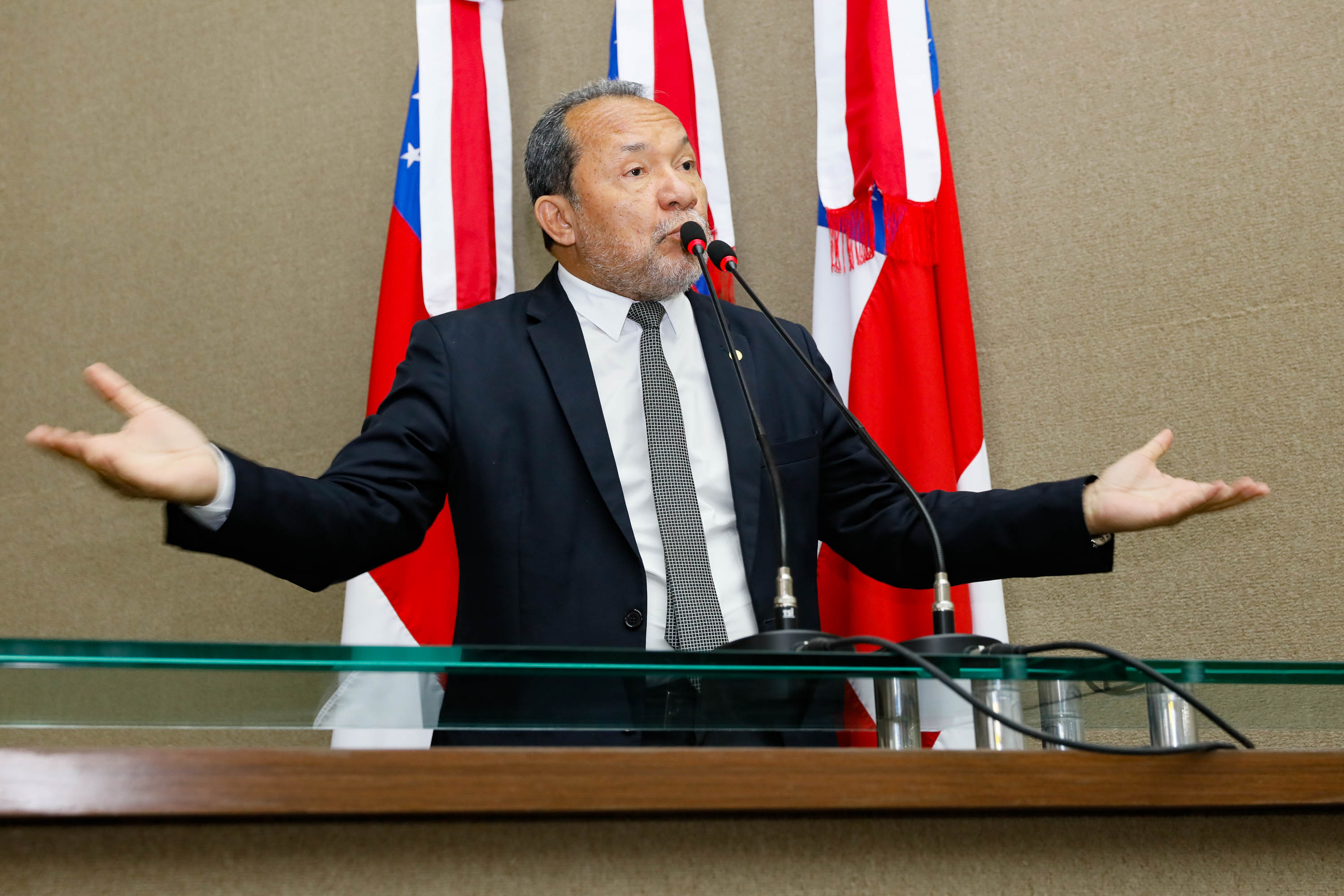 Esquerda pode ficar sem candidato na eleição indireta do AM