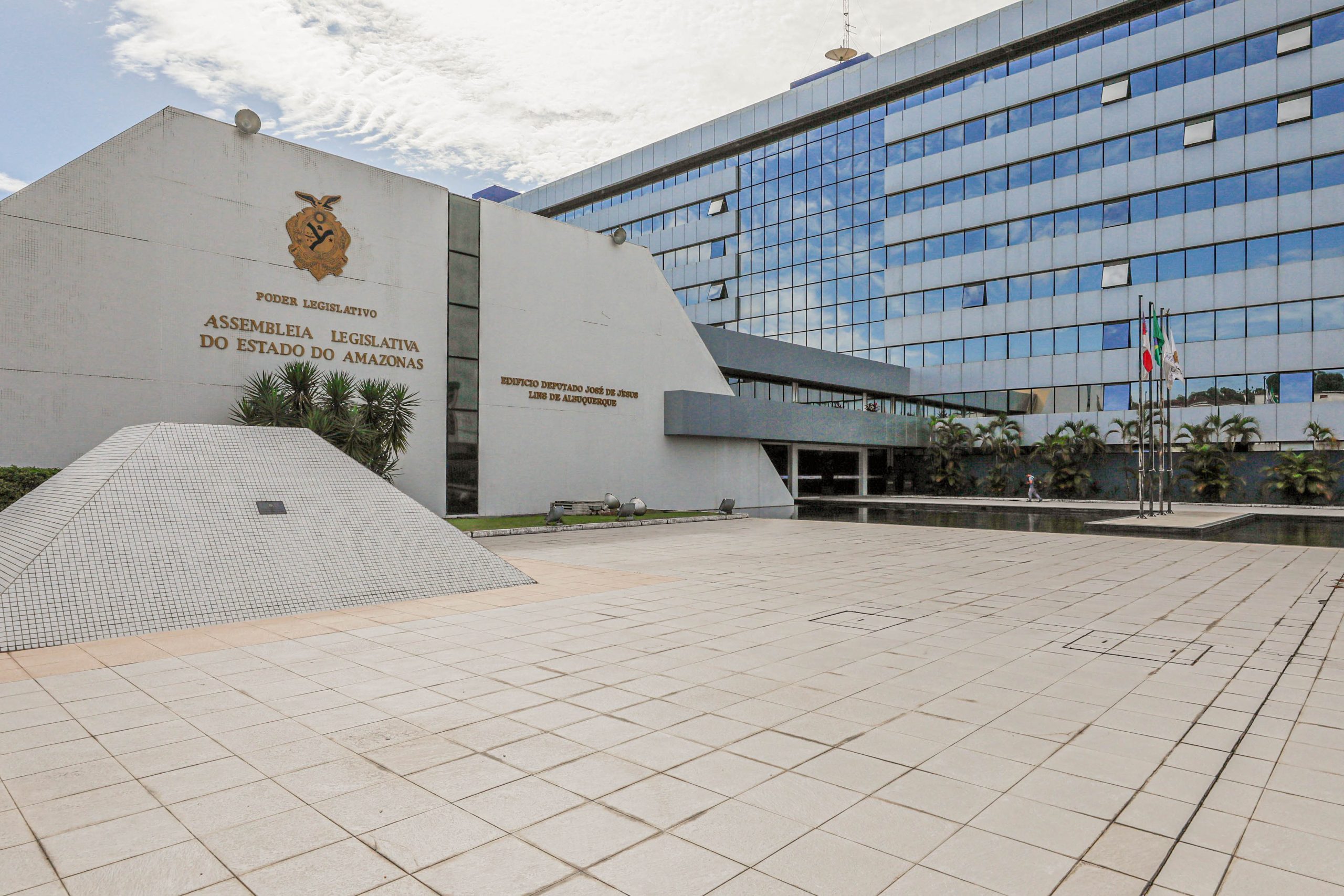 Aleam divulga chapas aptas à disputa pelo governo tampão