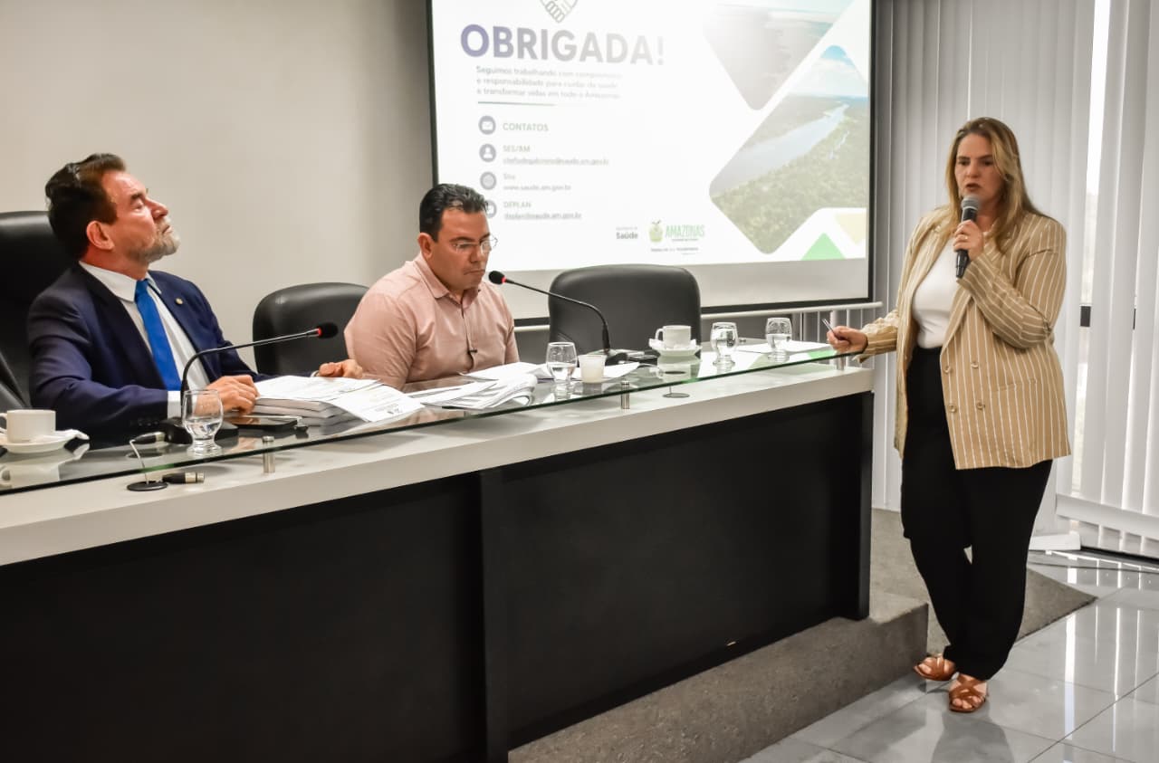 Prestação de contas da Saúde na Aleam tem troca de acusações e cobrança por dados financeiros