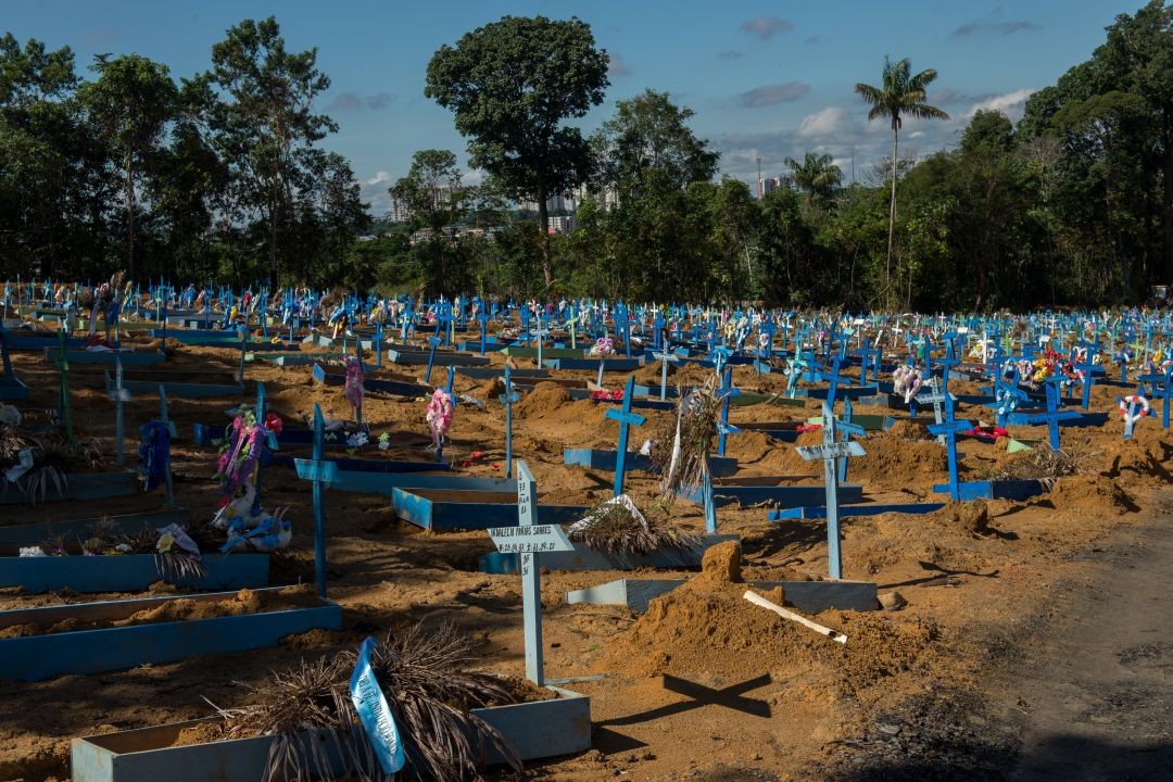 Cerca de 300 mil pessoas devem visitar cemitérios de Manaus no fim de semana do dia das mães