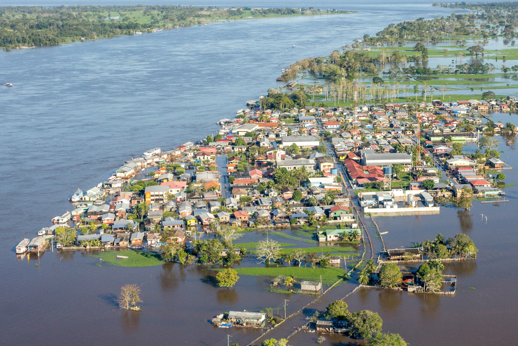 Bacia do rio Amazonas entra em alerta de inundações; confira situação das calhas no AM