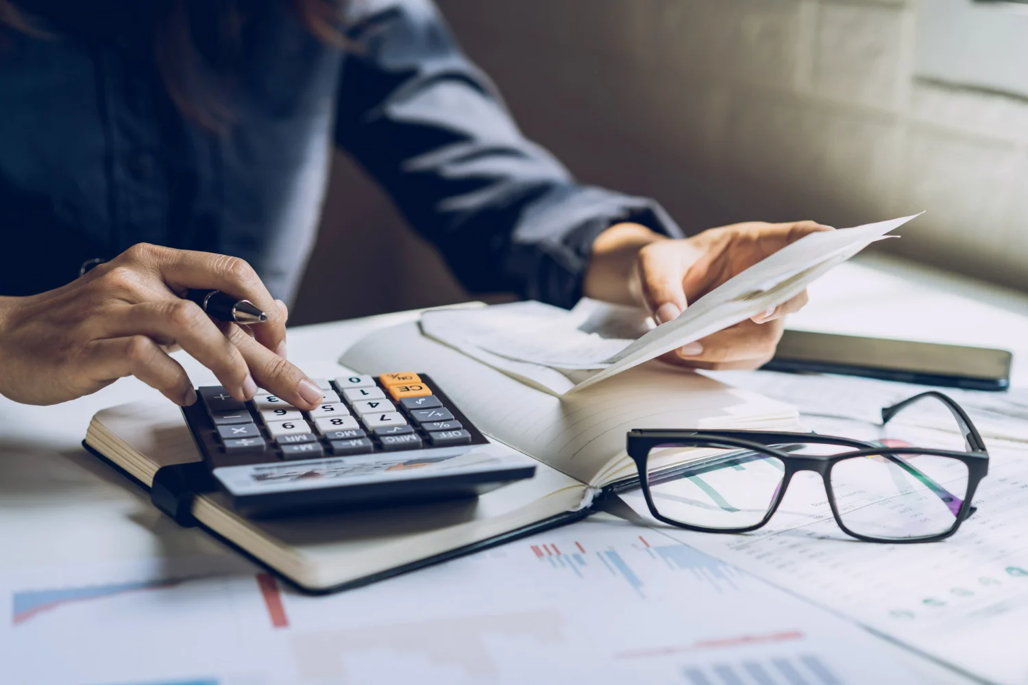 AM é segundo estado do Norte com mais empresas inadimplentes em abril, aponta Serasa
