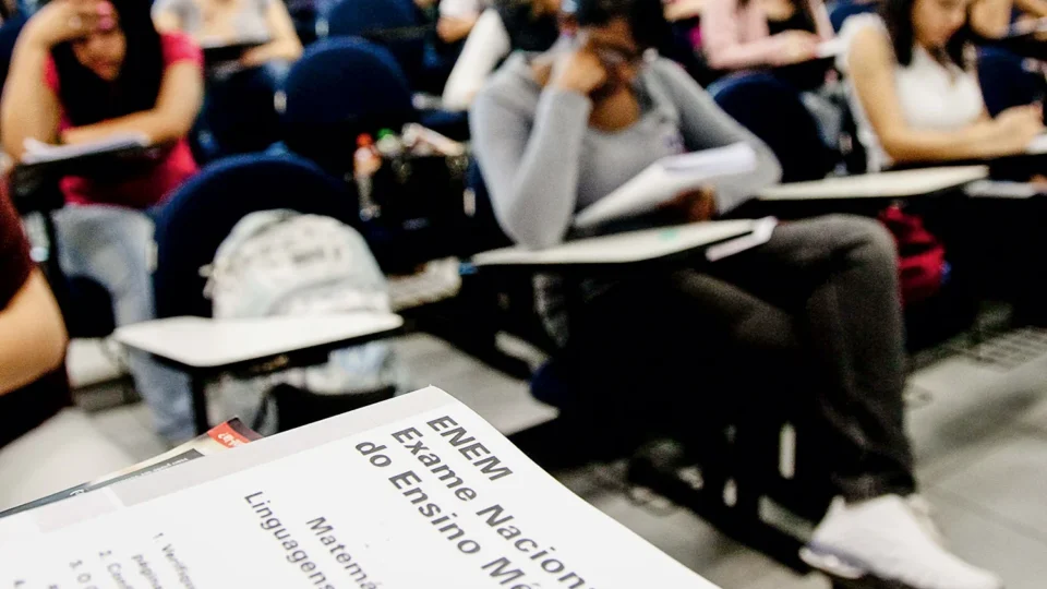 AM tem mais de 41 mil estudantes da rede pública inscritos no Enem 2026