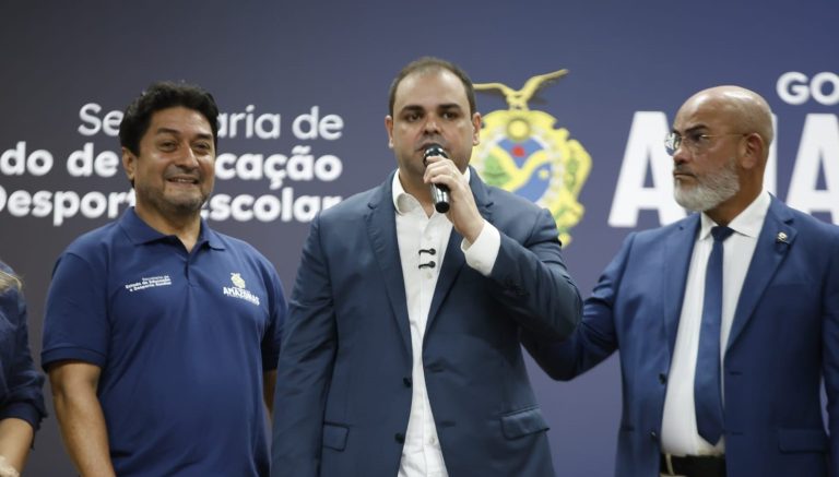 Governador Roberto Cidade anuncia concurso para educação com 7,8 mil vagas