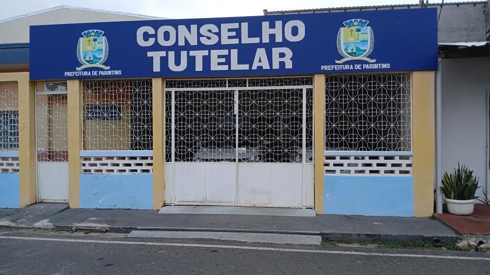 Quarenta adolescentes em situação irregular são recolhidos em bares de Parintins durante operação