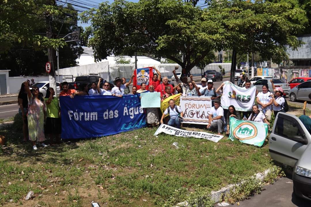 Manifestação marca 26 anos de privatização da água em Manaus com cobrança por gestão pública