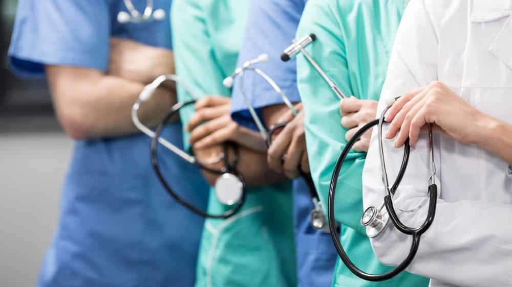 CFM aponta que 80% dos trabalhadores da saúde já sofreram agressões durante exercício da função