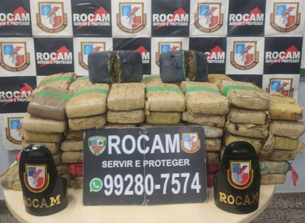 PM apreende quase uma tonelada de drogas durante operação na rodovia AM-010