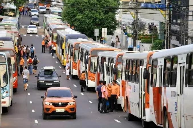 Rodoviários realizam greve no transporte coletivo de Manaus nesta segunda-feira (20)