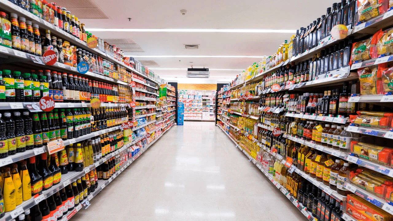 Por que o supermercado continua caro se a inflação desacelerou?