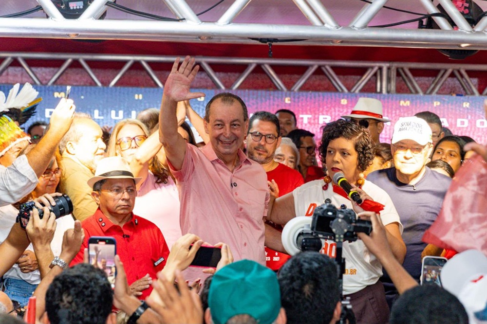 Federação Brasil da Esperança oficializa apoio a Omar na disputa ao governo do AM