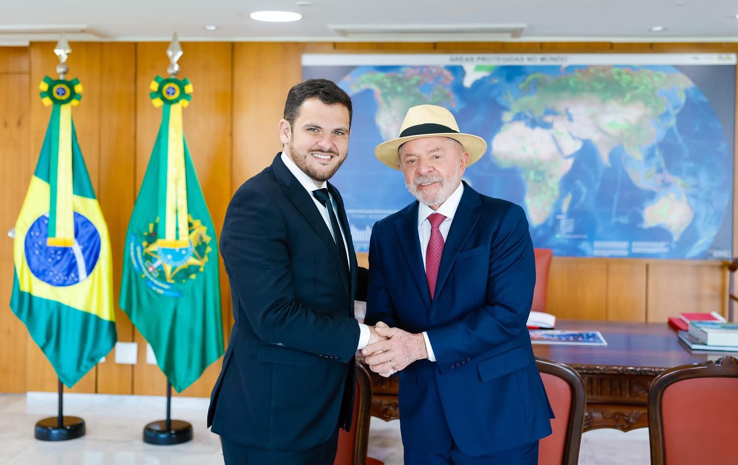 Após agenda com Lula, Renato Junior confirma R$ 35 mi para infraestrutura em Manaus