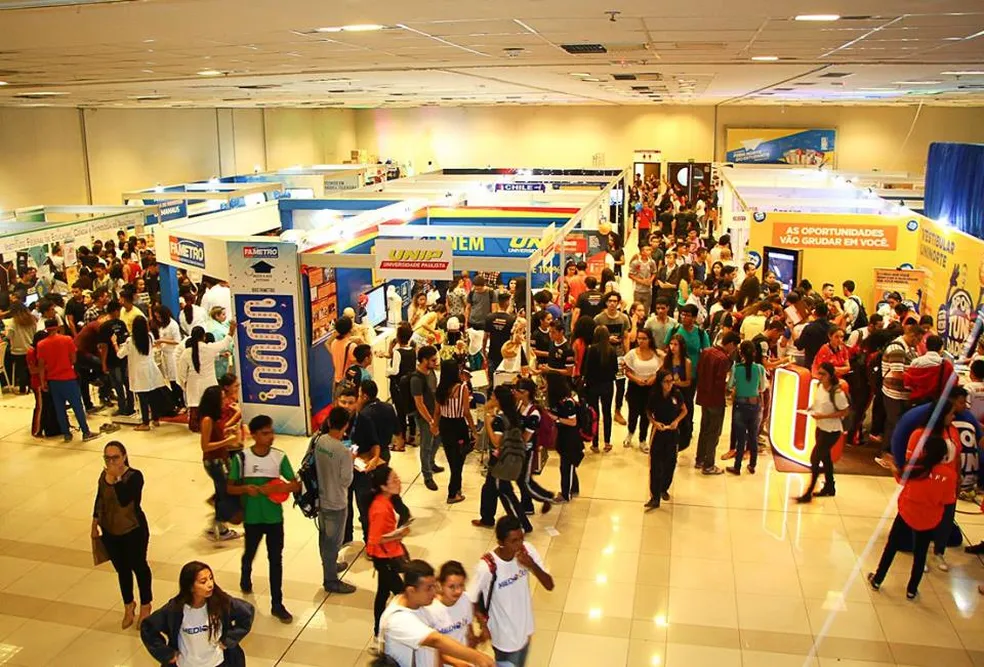 Desocupação entre jovens cresce e aumenta a procura por feiras de vocação profissional