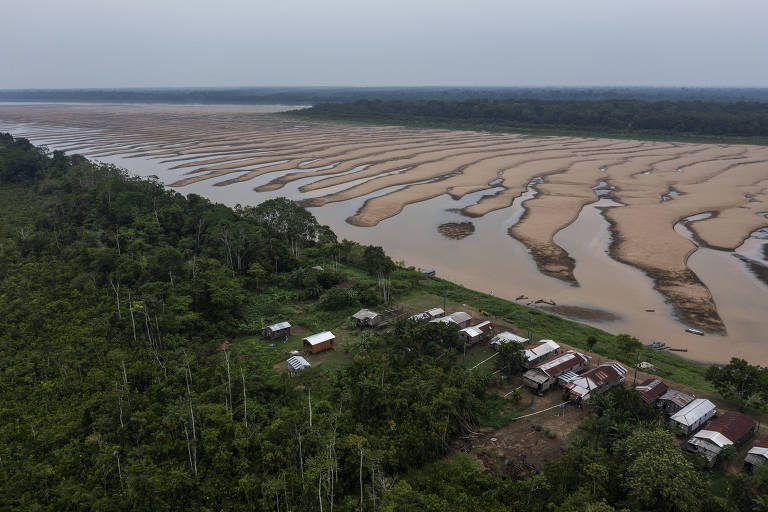 Falta de chuvas deve manter vazante dos rios acentuada na Amazônia