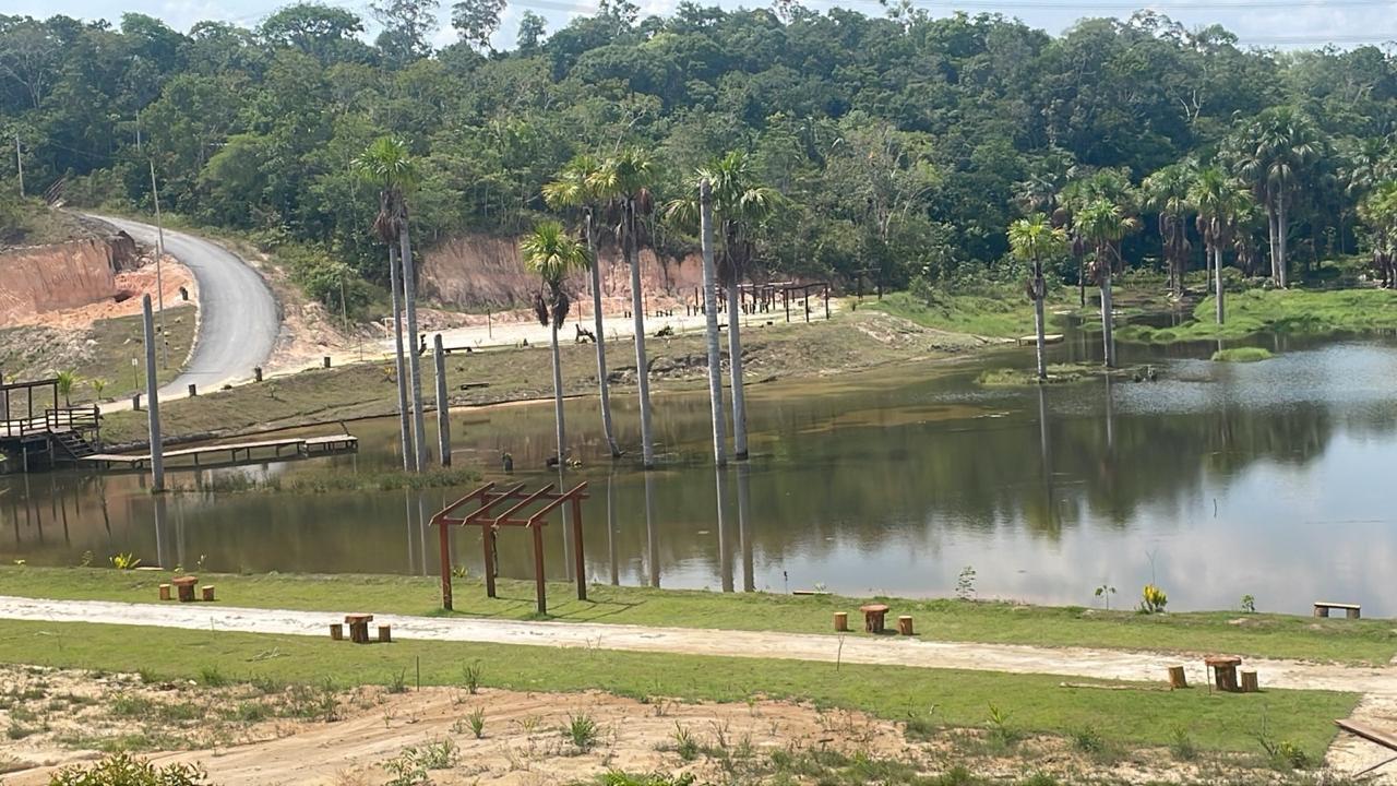 Incorporadora rebate denúncias de falta de infraestrutura em condomínio na AM-010