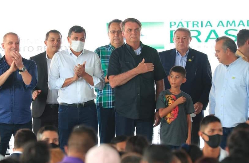 Bolsonaro visita Manaus