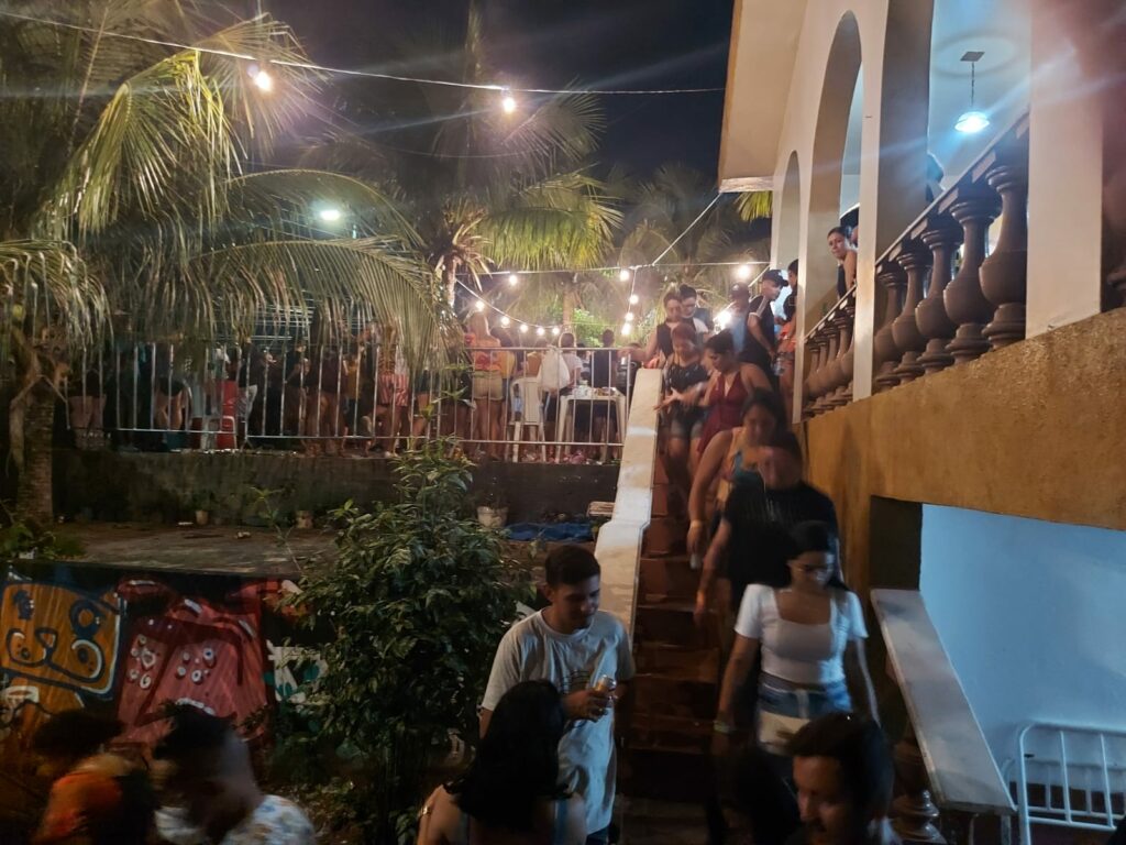 festa clandestina é encerrada em Manaus