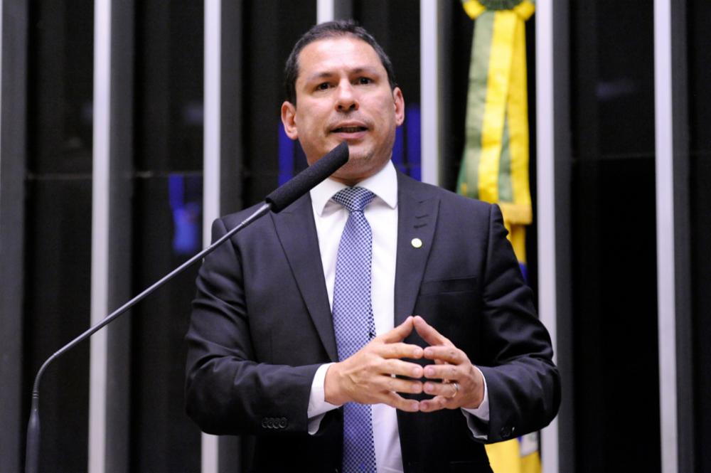 Marcelo Ramos cogita ficar no PL mesmo com filiação de Bolsonaro