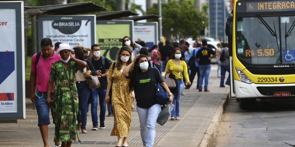 Maior parte dos estados da Região Norte estuda suspender uso de máscaras em locais abertos