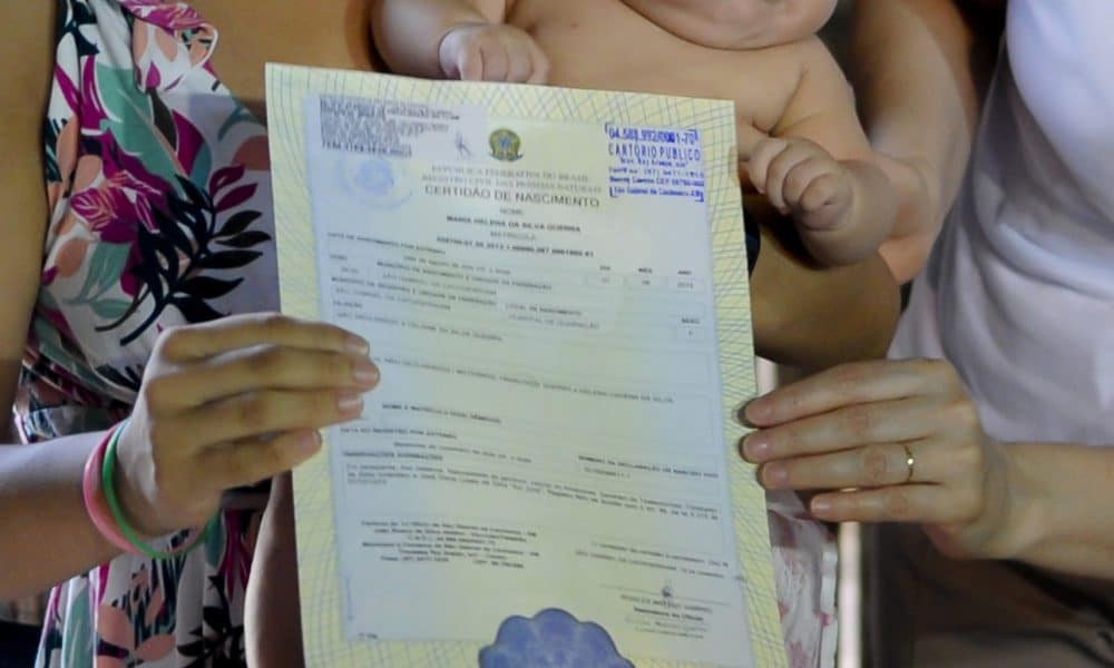 Em dois anos, mais de 13 mil crianças são registradas sem o nome do pai no AM