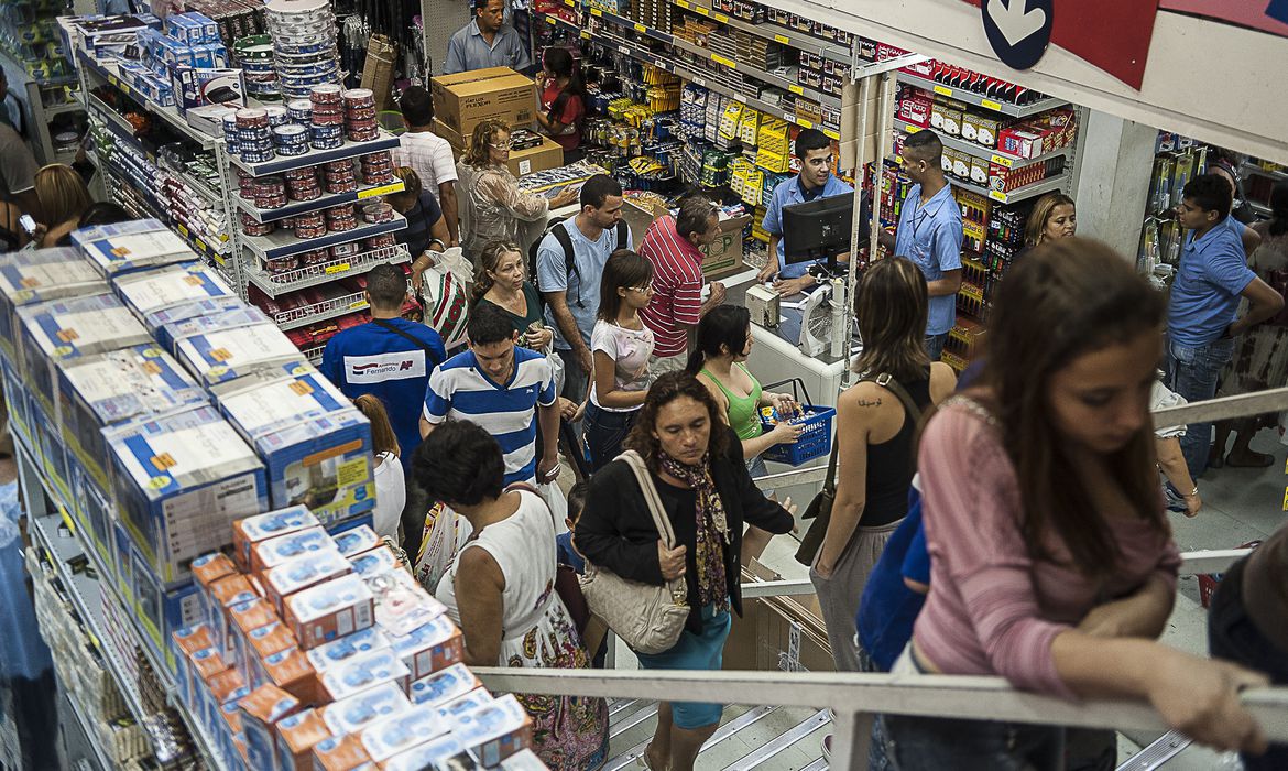 Horários do comércio e bancos tem alteração nesta quarta-feira de cinzas