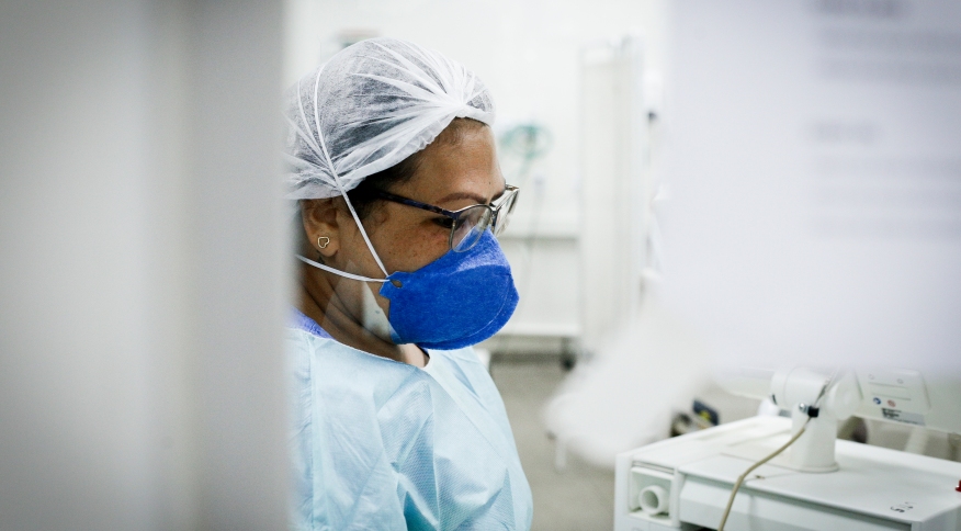 Invisíveis da saúde: pior crise sanitária expõe problemas nas condições de trabalho para enfermeiros