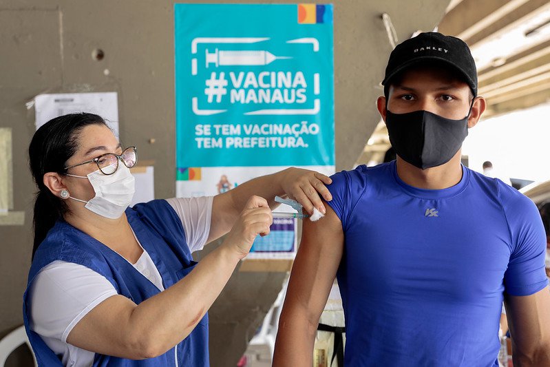 Manaus tem 15 pontos de vacinação contra Covid-19 neste sábado (30)