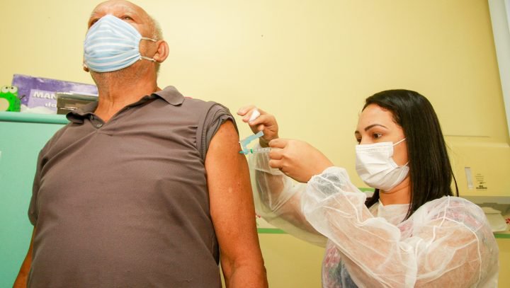 Após "Dia D", campanha de imunização contra gripe e sarampo segue até junho em Manaus