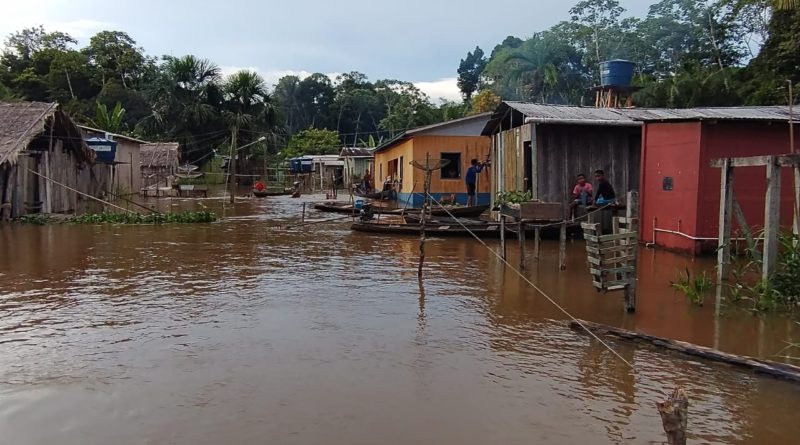 Até o momento são mais de 229 mil pessoas atingidas pela cheia no Estado. O maior número foi registrado em Manacapuru (38,7 mil pessoas) e Careiro da Várzea (24 mil). Outras 30 cidades estão em situação de alerta e dois municípios estão em situação de atenção.