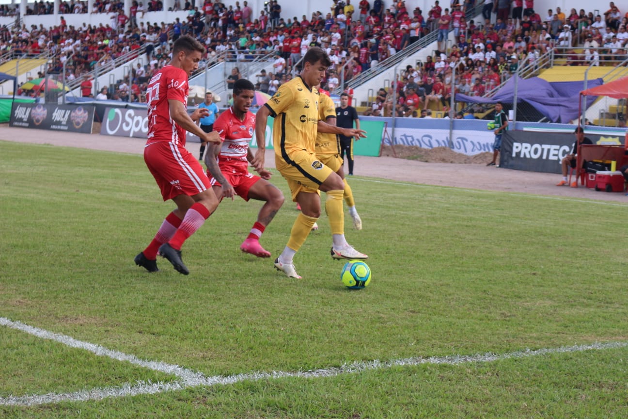 Amazonas FC vence mais uma e se isola na liderança pela série D