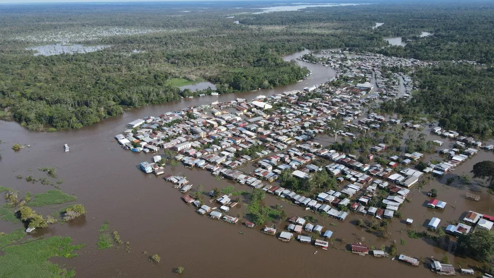 Cheia dos rios afeta 500 mil pessoas no AM