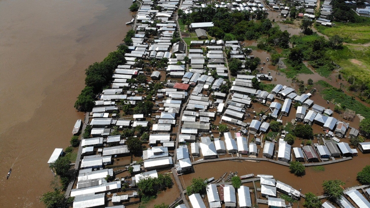 AM já tem 42 cidades em situação de emergência por causa da cheia dos rios