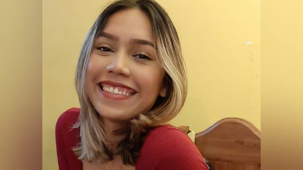Família da jovem atirada de ponte por ex-namorado pede ajuda para tratamento