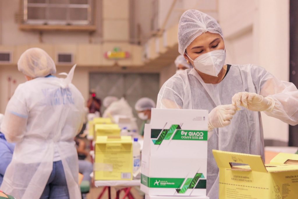 Com aumento de casos, Manaus amplia testagem para detectar covid-19