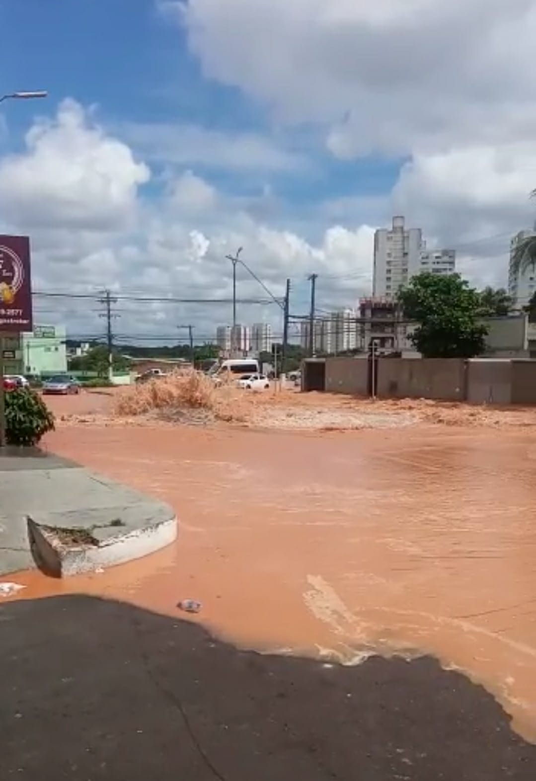 Bairros afetados por rompimento de tubulação terão retorno de água gradativo neste sábado em Manaus